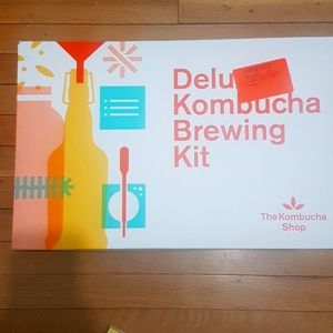 Brand New Kombucha brewing kit with book